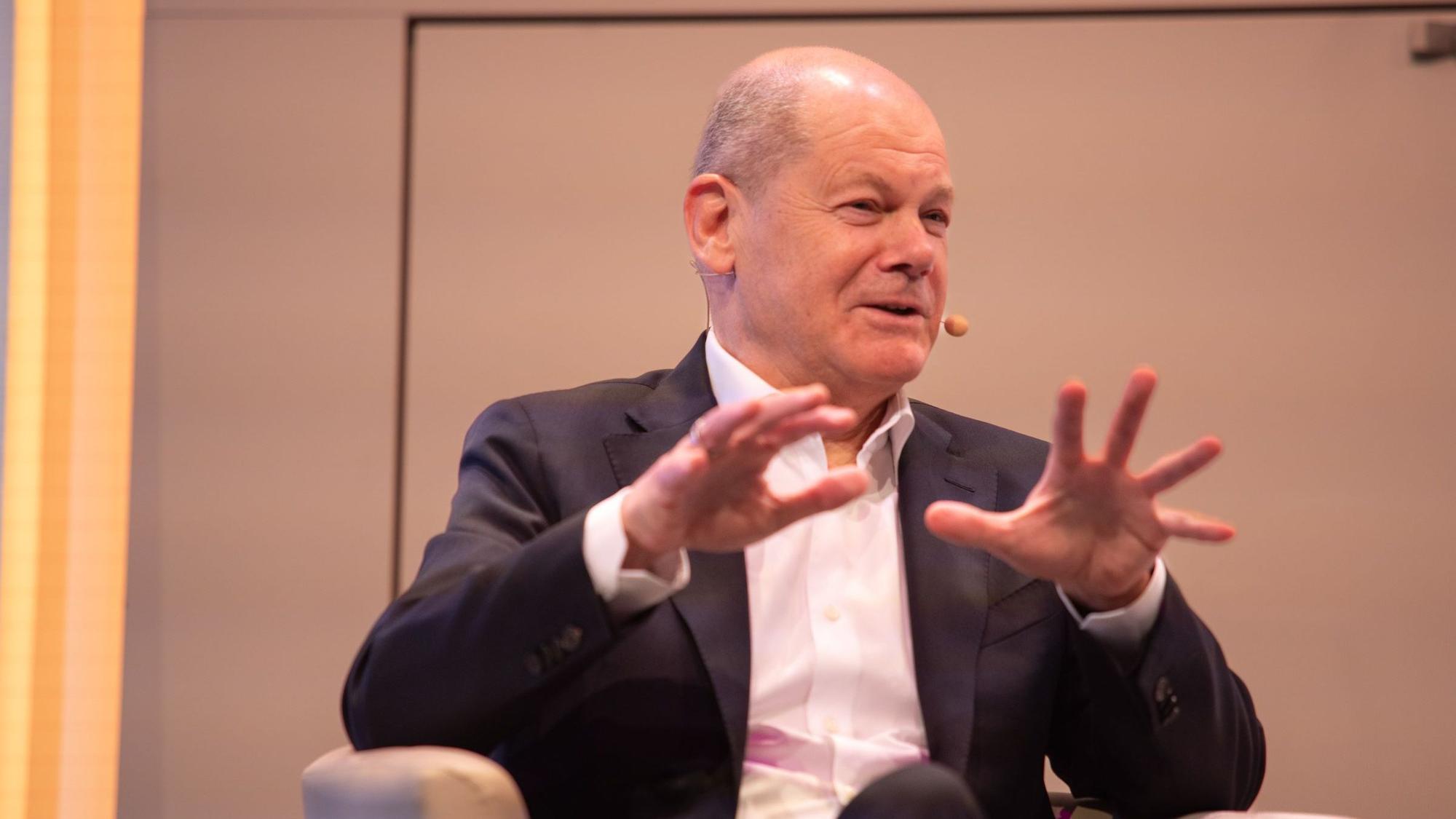 Olaf Scholz bei der lit.Cologne