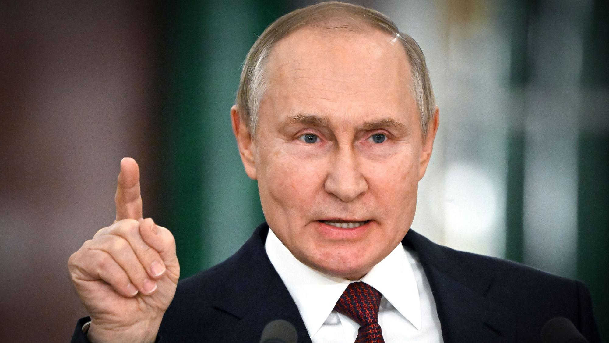 Kremlchef Wladimir Putin bei einer Pressekonferenz. (Archivbild)