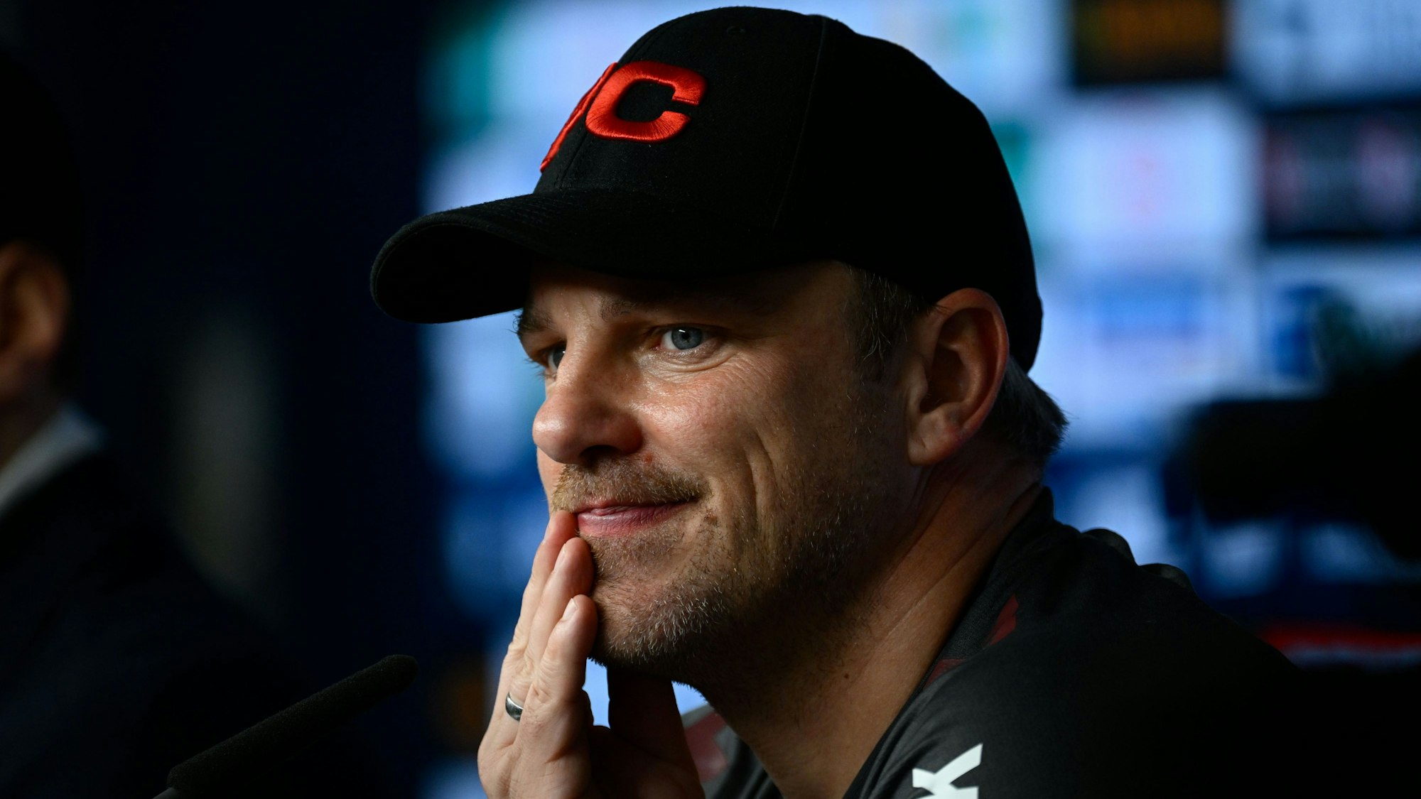 Lukas Kwasniok hat seine Mannschaft zuletzt stabilisiert, doch nun braucht er dringend Ergebnisse.