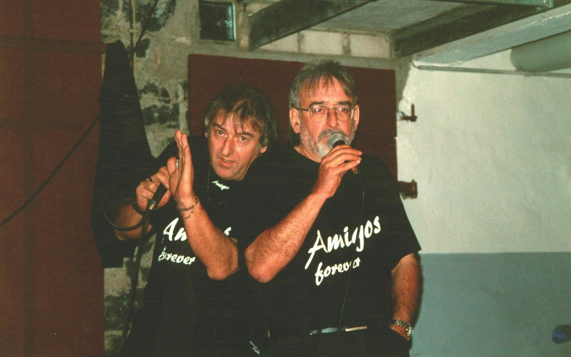 Die Amigos (hier bei einem Auftritt 1998) nahmen zwischen 1989 und 2002 insgesamt sieben Alben auf, von denen aber keines in den Charts landete. (Bild: Die Amigos / privat)