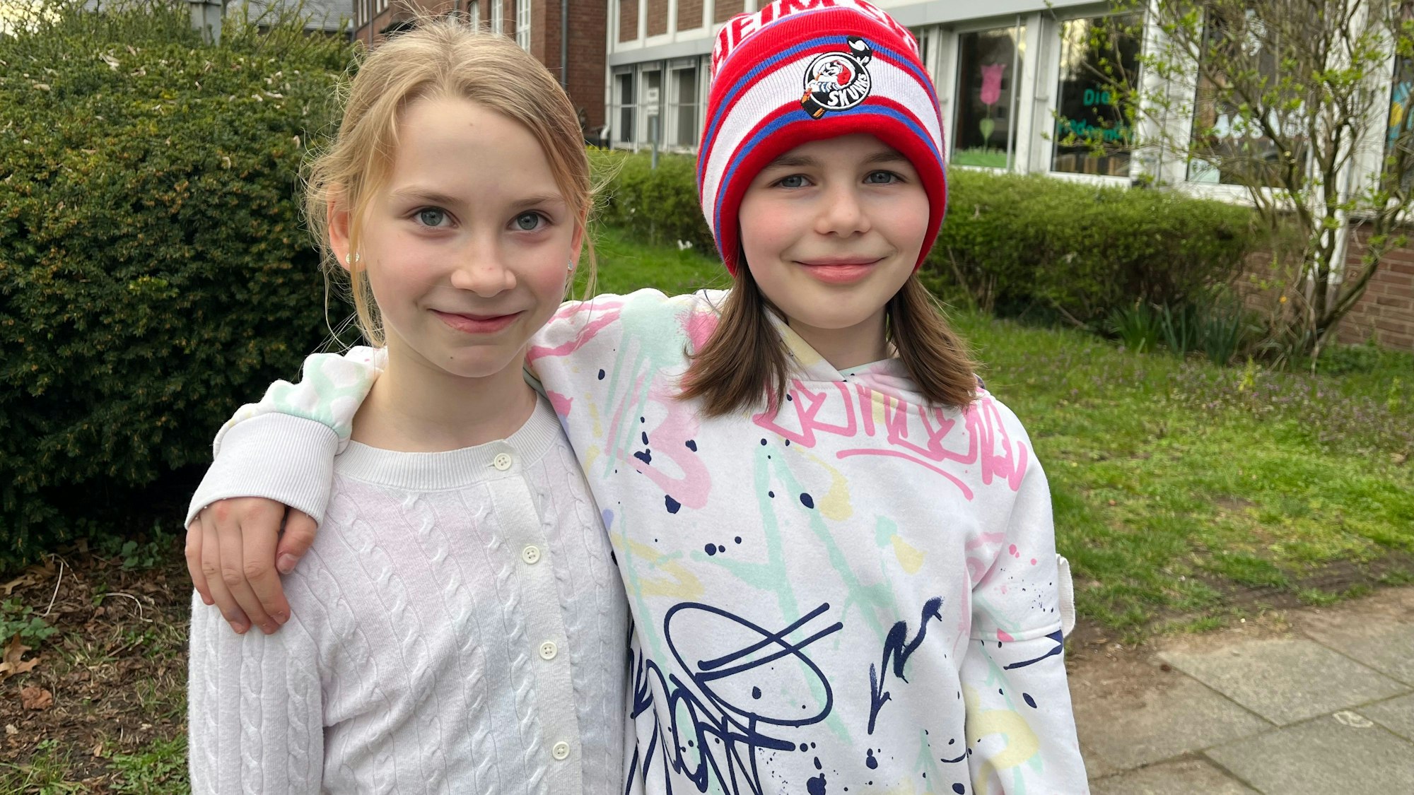 Zwei zehnjährige Mädchen