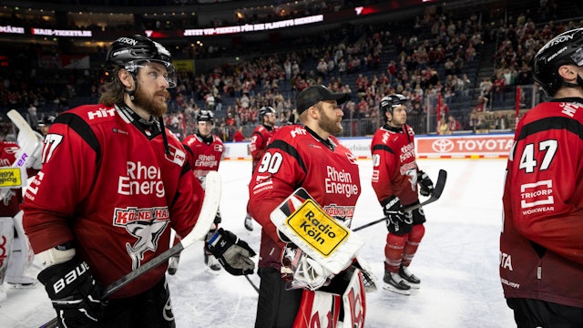 PENNY DEL 1 Kölner Haie - Eisbären Berlin Köln, 08.03.2026 Ryan Macinnis Kölner Haie, Sturm, 77 Felix Brückmann Kölner Haie, Torwart, 90 Tanner Kero Kölner Haie, Sturm, 10 PENNY DEL 1 Kölner Haie - Eisbären Berlin am 08.03.2026 in der Lanxess Arena in Köln Deutschland. *** PENNY DEL 1 Kölner Haie Eisbären Berlin Cologne, 08 03 2026 Ryan Macinnis Kölner Haie, Sturm, 77 Felix Brückmann Kölner Haie, Torwart, 90 Tanner Kero Kölner Haie, Sturm, 10 PENNY DEL 1 Kölner Haie Eisbären Berlin on 08 03 2026 at the Lanxess Arena in Cologne Germany Copyright: xBEAUTIFULxSPORTS/AndreasxDickx