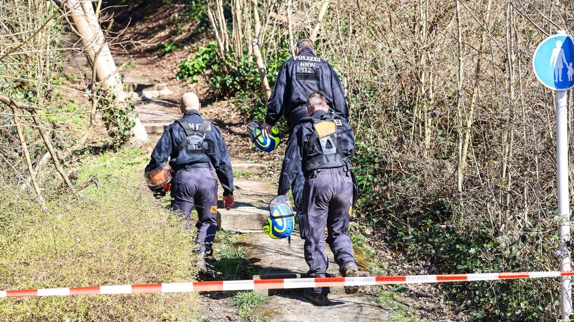 Größere Polizeisuchaktion in Wittener Waldstück
