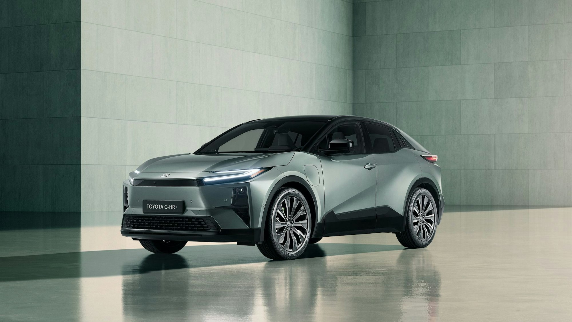 Toyota C-HR+