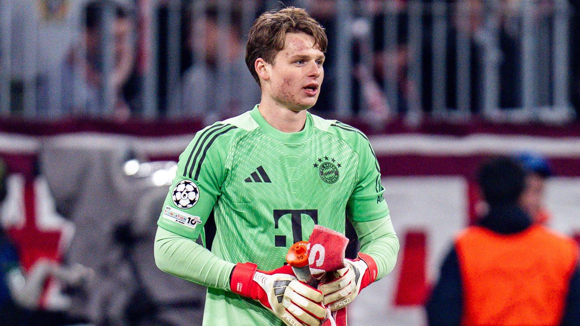 Jonas Urbig konnte mit guten Leistungen bei Bayern München überzeugen.