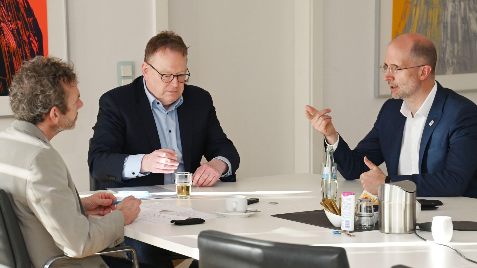 Doppelinterview mit OB Torsten Burmester und rheinischer Präses Dr. Thorsten Latzel