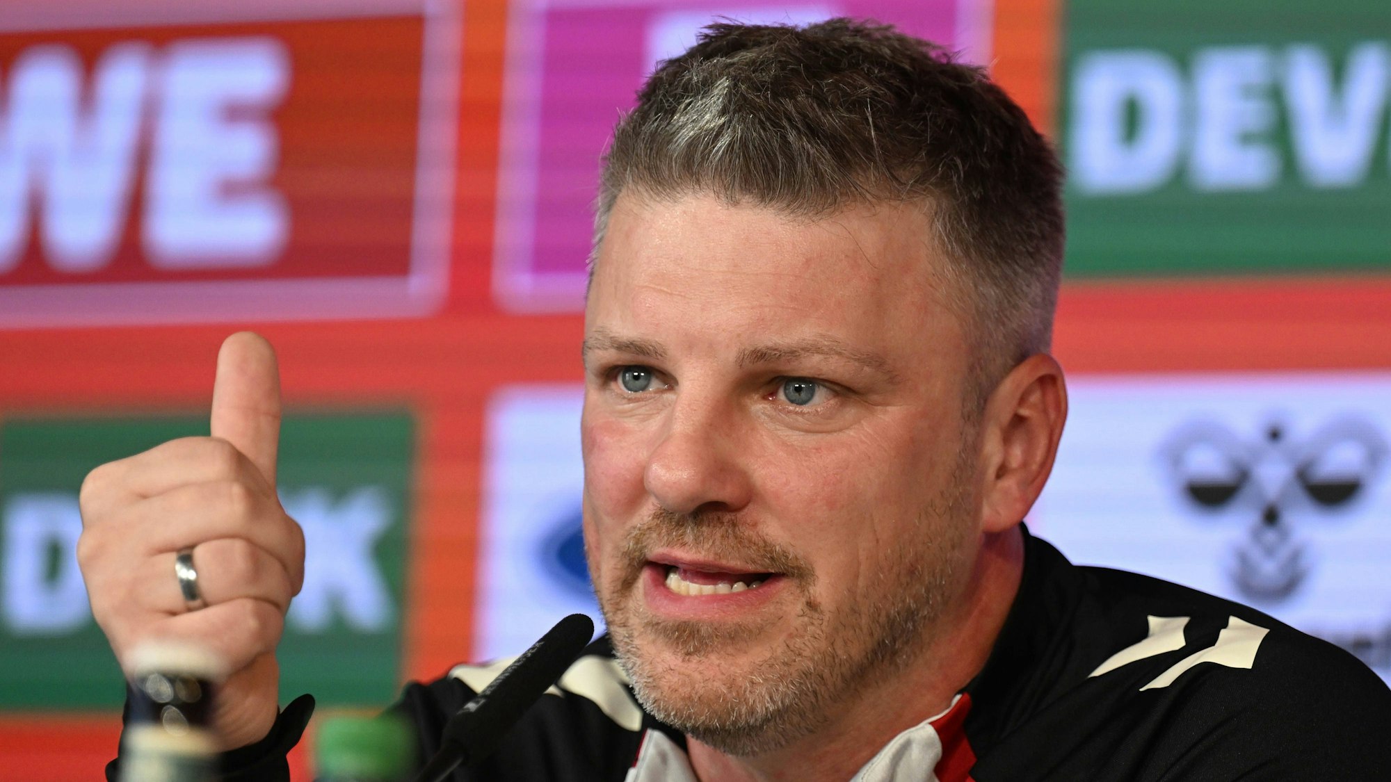 19.03.2026, xophax, Fussball 1.Bundesliga, 1.FC Koeln Derby . Pressekonferenz vor dem Spiel gegen Bor.Mönchengladbach. Trainer Lukas Kwasniok 1.FC Köln Koeln *** 19 03 2026, xophax, Soccer 1 Bundesliga, 1 FC Koeln Derby Press conference before the match against Bor Mönchengladbach Coach Lukas Kwasniok 1 FC Köln Koeln