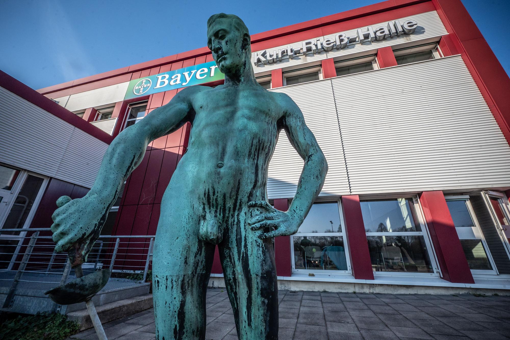 Kurt-Rieß-Halle Sportanlage TSV Bayer 04 an der Tannenbergstraße neben der Stelze Bild: Ralf Krieger