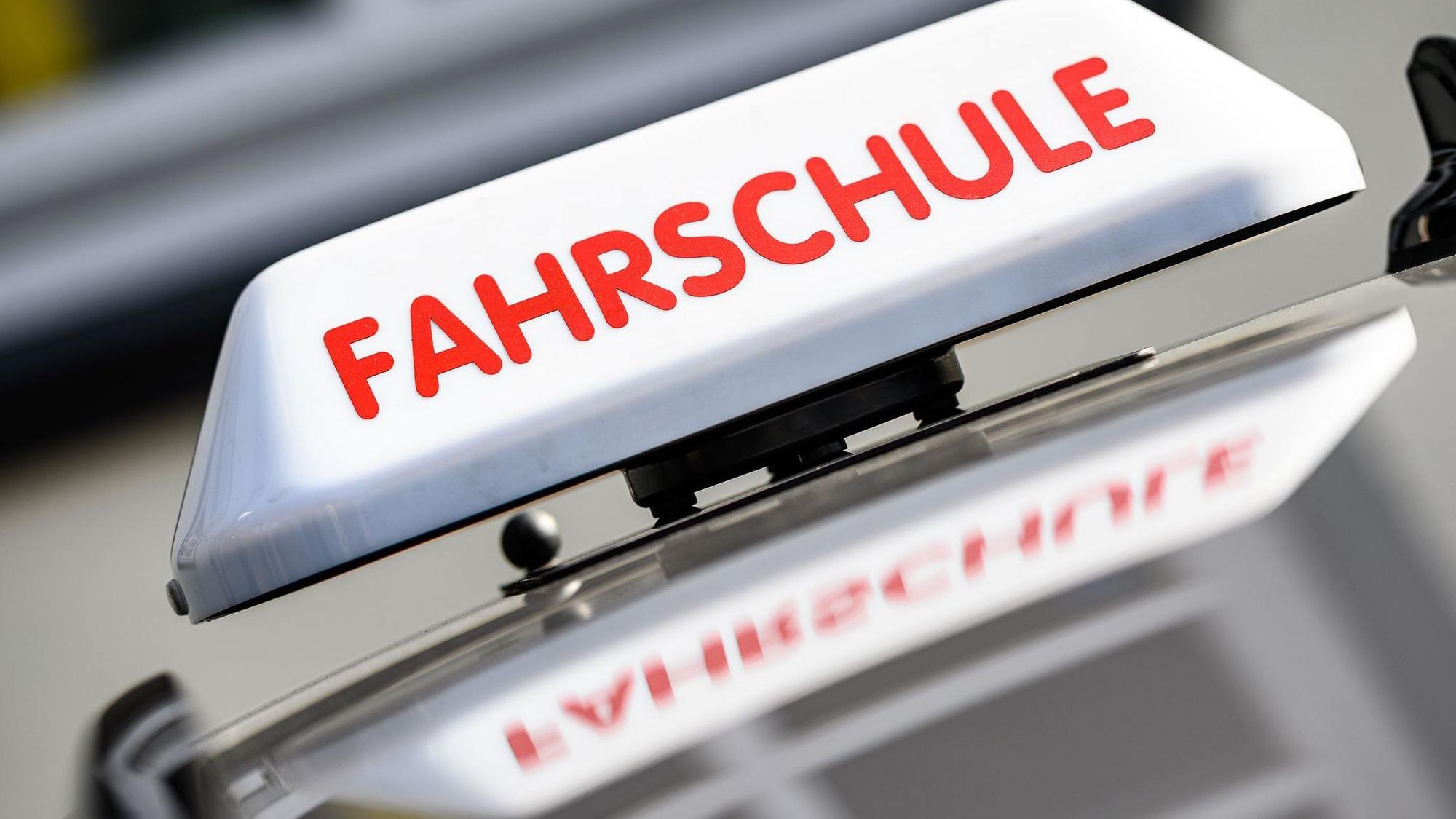 Fahrschule