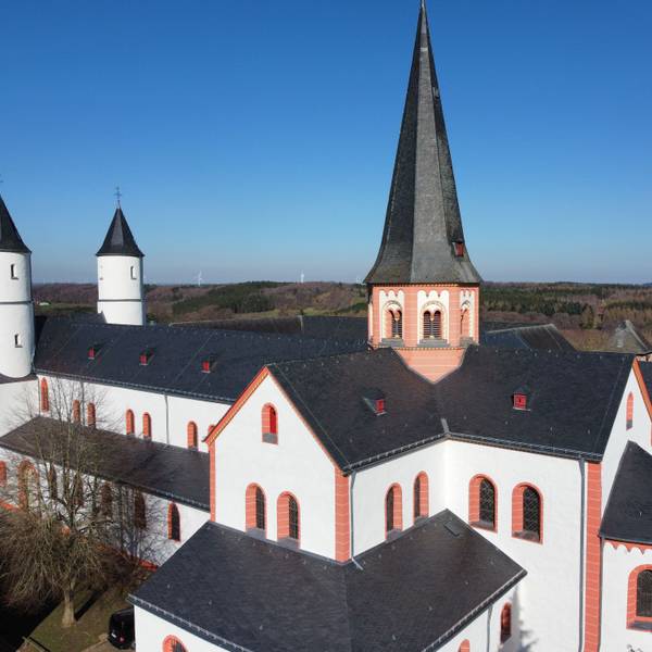 Ein Blick auf das Kloster Steinfeld.