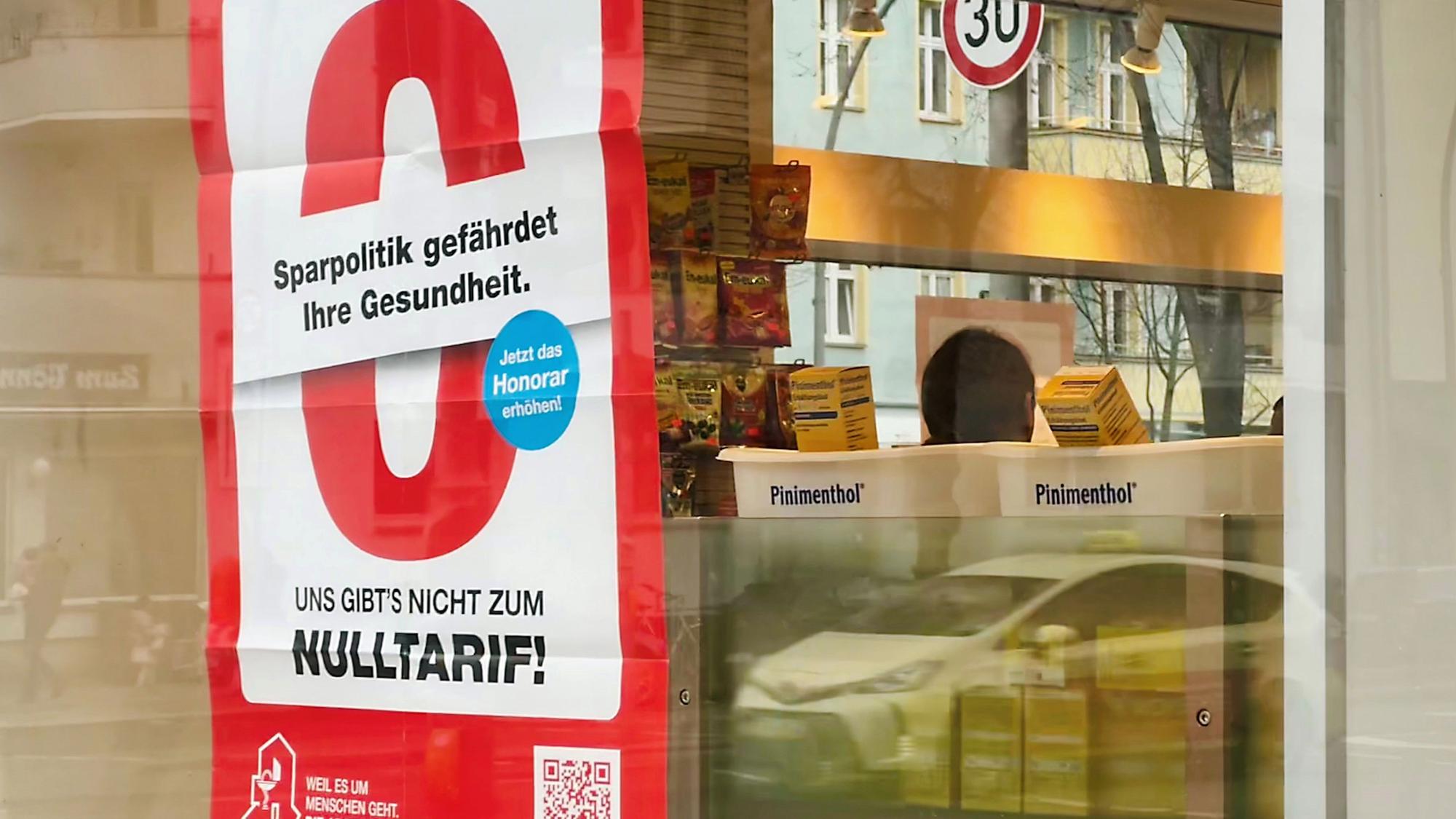 Apotheken sind für Montag (23. März) bundesweit zu einem Protesttag aufgerufen und wollen ihre Geschäfte geschlossen halten, die Versorgung soll über Notdienst-Apotheken erfolgen.