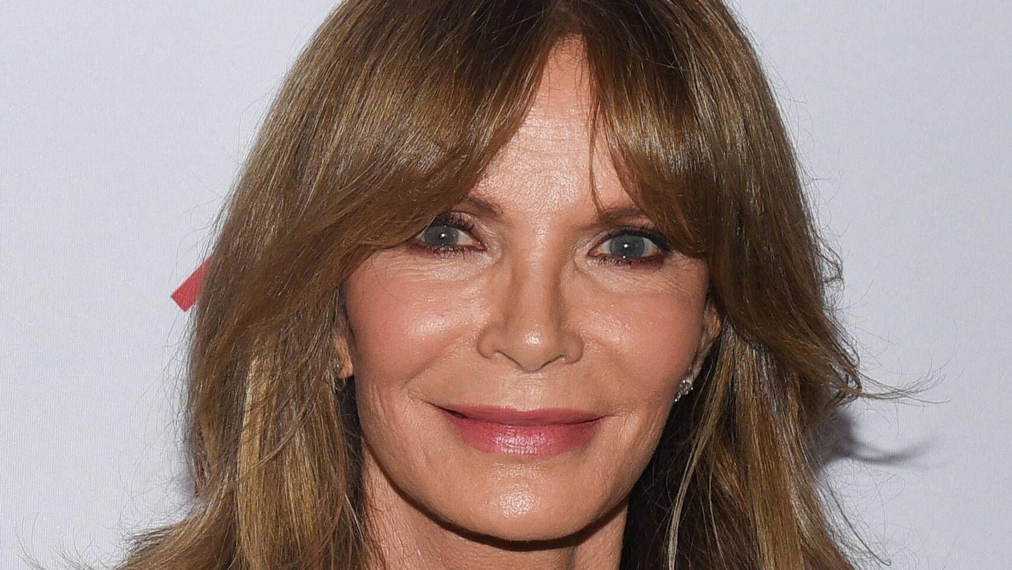 Jaclyn Smith posiert.