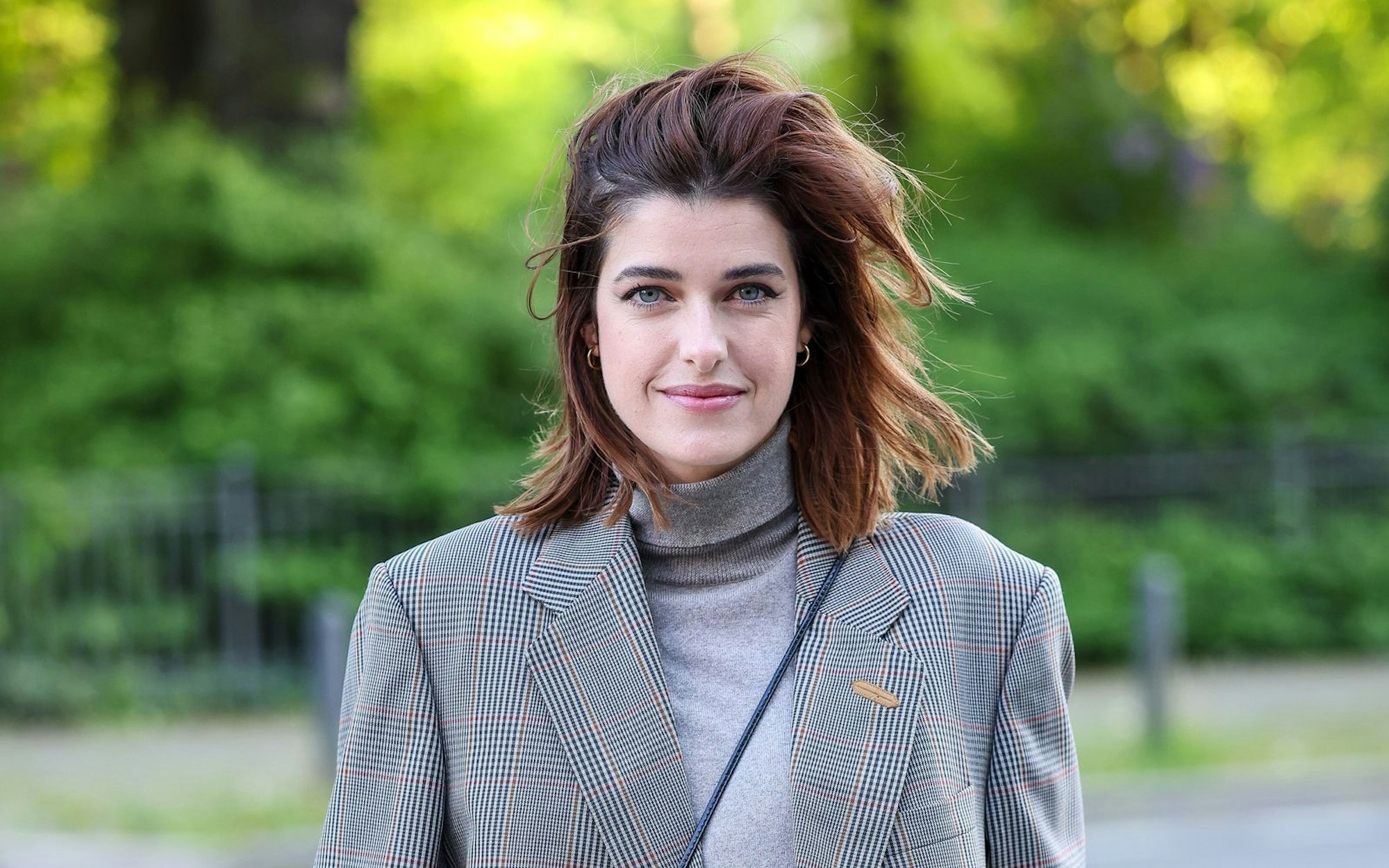 Im Interview spricht Schauspielerin Marie Nasemann darüber, was es braucht, damit ein Patchworkleben funktionieren kann. Die gebürtige Münchnerin ist seit letztem Jahr getrennt. (Bild: 2023 Getty Images/Gerald Matzka)