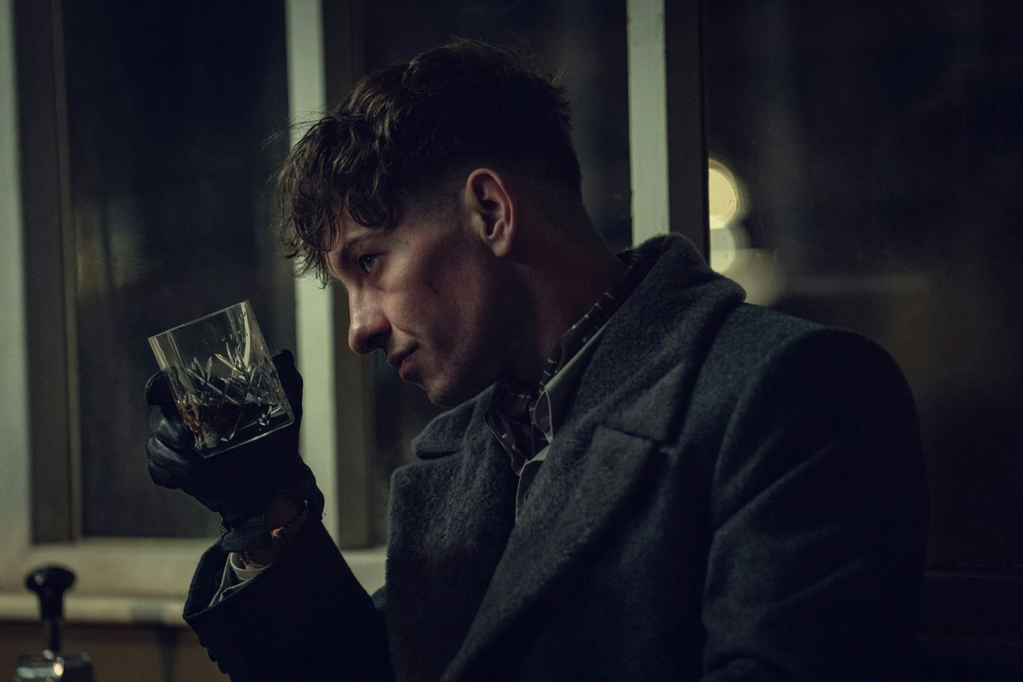 Barry Keoghan übernimmt die Rolle von Tommys Sohn Duke. In der Serie wurde er noch vom britischen Nachwuchsschauspieler Conrad Khan gespielt. (Bild: Robert Viglasky/Netflix © 2026.)