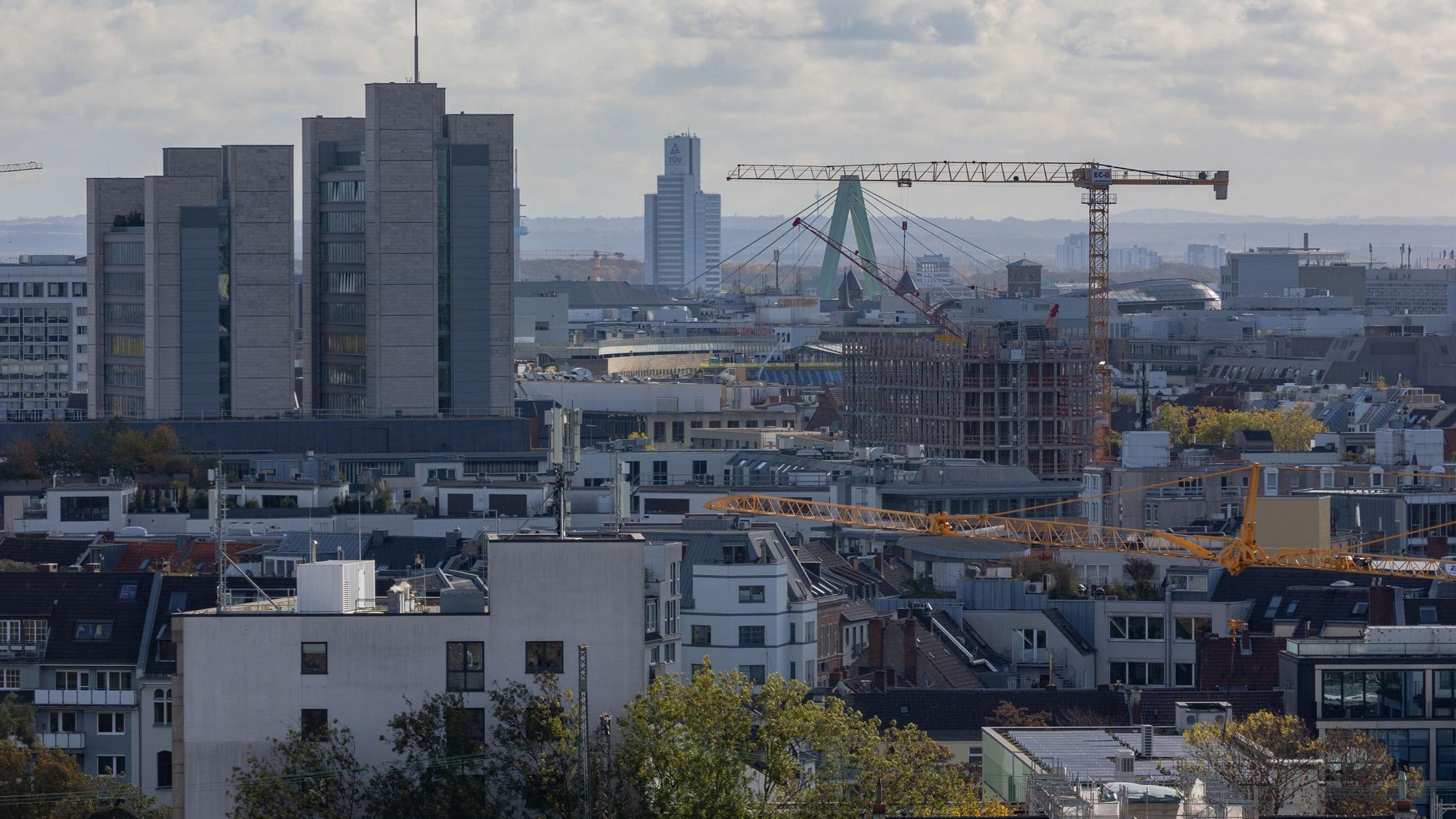 Mit dem Bauturbo soll die Stadt Köln schneller Wohnungen genehmigen (Symbolbild).