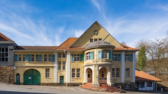 Das alte Hohenzollernbad in Gummersbach.