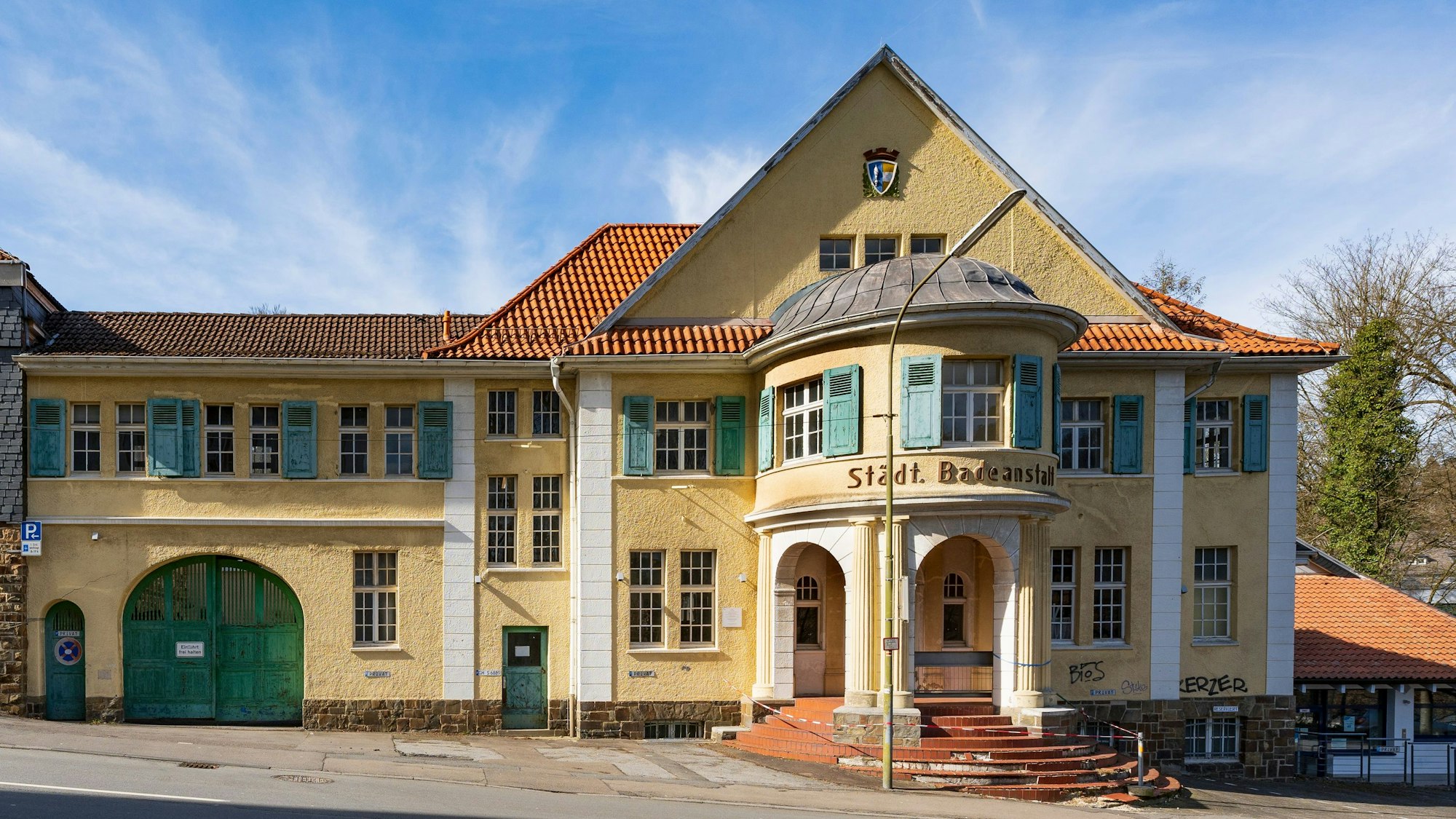 Das alte Hohenzollernbad in Gummersbach.