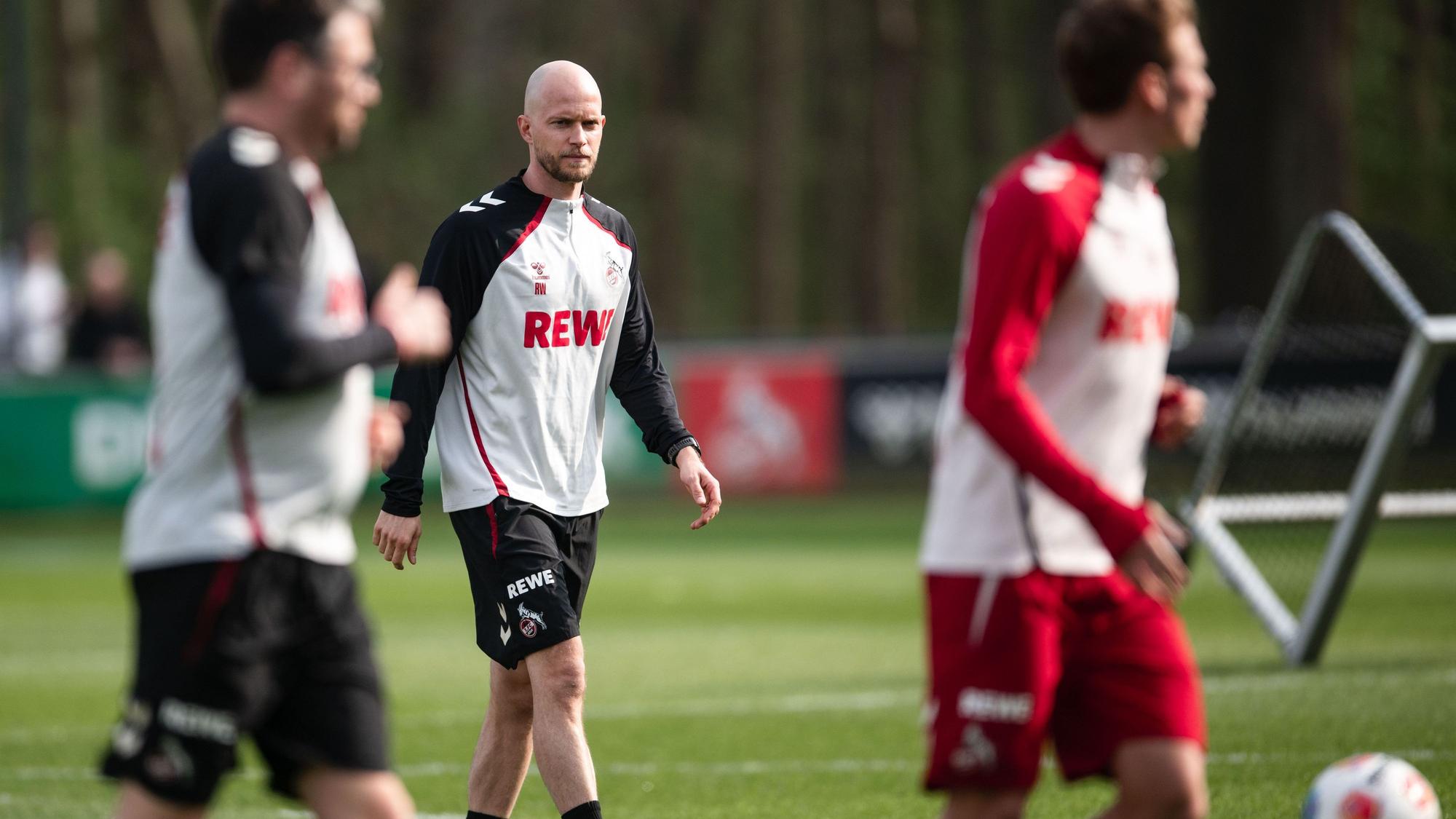 Interimstrainer René Wagner leitet das Training beim 1. FC Köln.