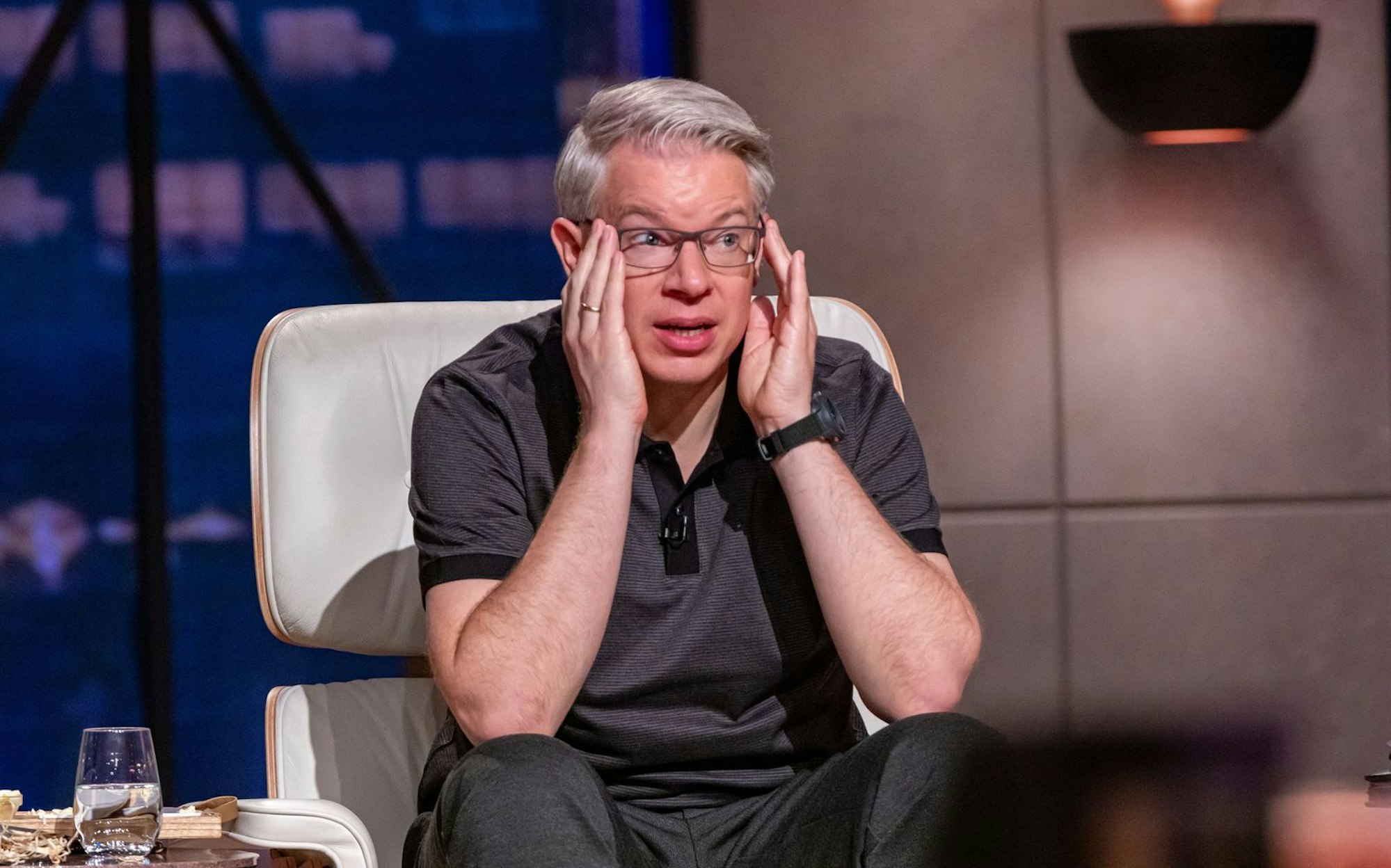 Frank Thelen ist bekannt für offene, gelegentlich auch harte Worte: „Meine Empfehlung ist, das sofort einzustellen“, sagte er zum „Butterboard“-Gründer Daniel. „Bitte hör damit auf!“ (Bild: RTL / Bernd-Michael Maurer )