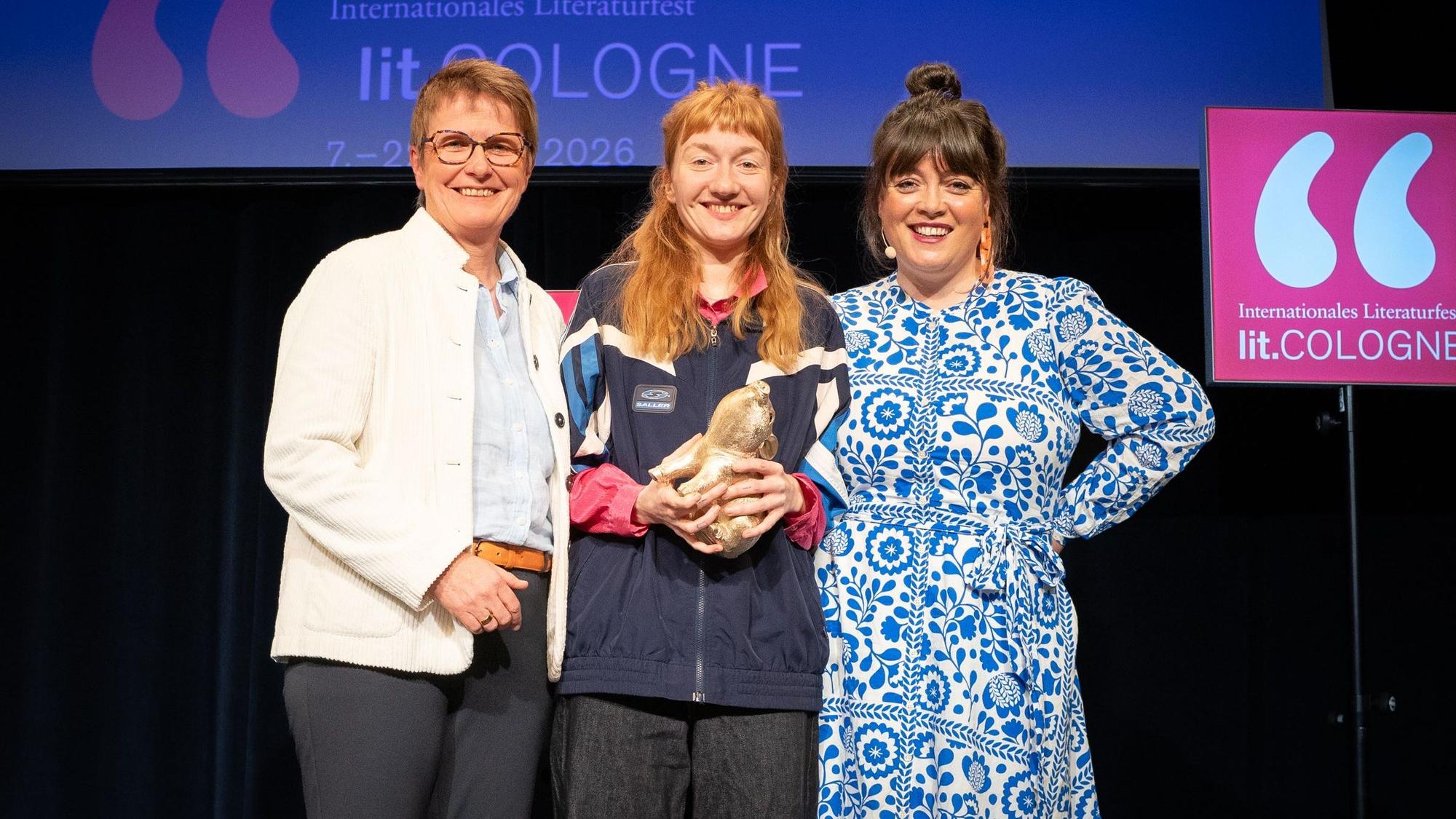 Autorin Clara Leinemann wurde mit ihrem Roman „Gelbe Monster“ mit dem lit.Cologne-Debütpreis ausgezeichnet