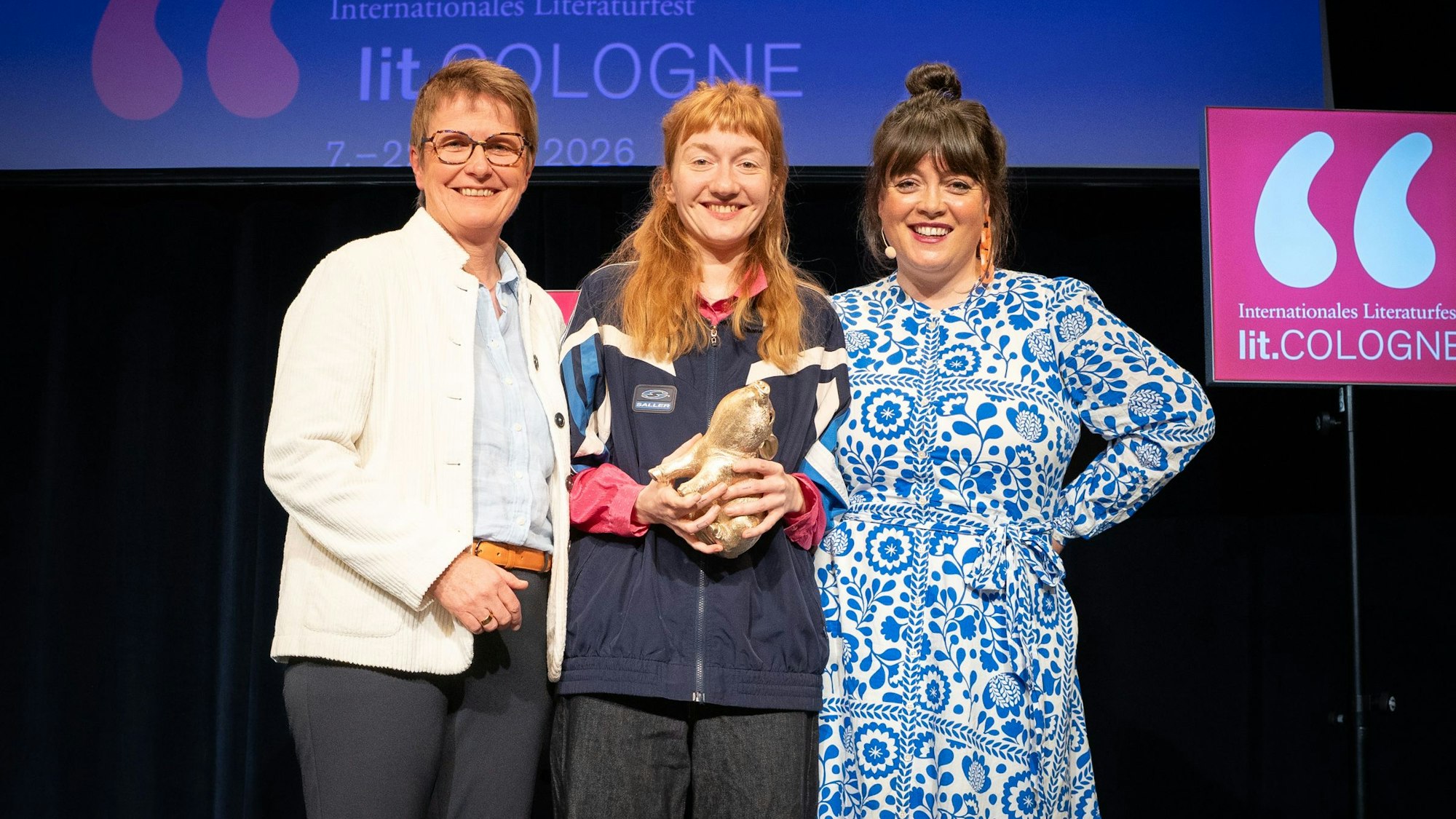 Autorin Clara Leinemann wurde mit ihrem Roman „Gelbe Monster“ mit dem lit.Cologne-Debütpreis ausgezeichnet