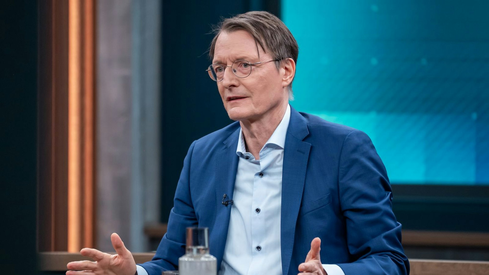 Nach der erneuten Enttäuschung bei der Landtagswahl in Rheinland-Pfalz übte Karl Lauterbach (SPD) unmissverständliche Kritik an seiner eigenen Partei. (Bild: ARD / Thomas Ernst)