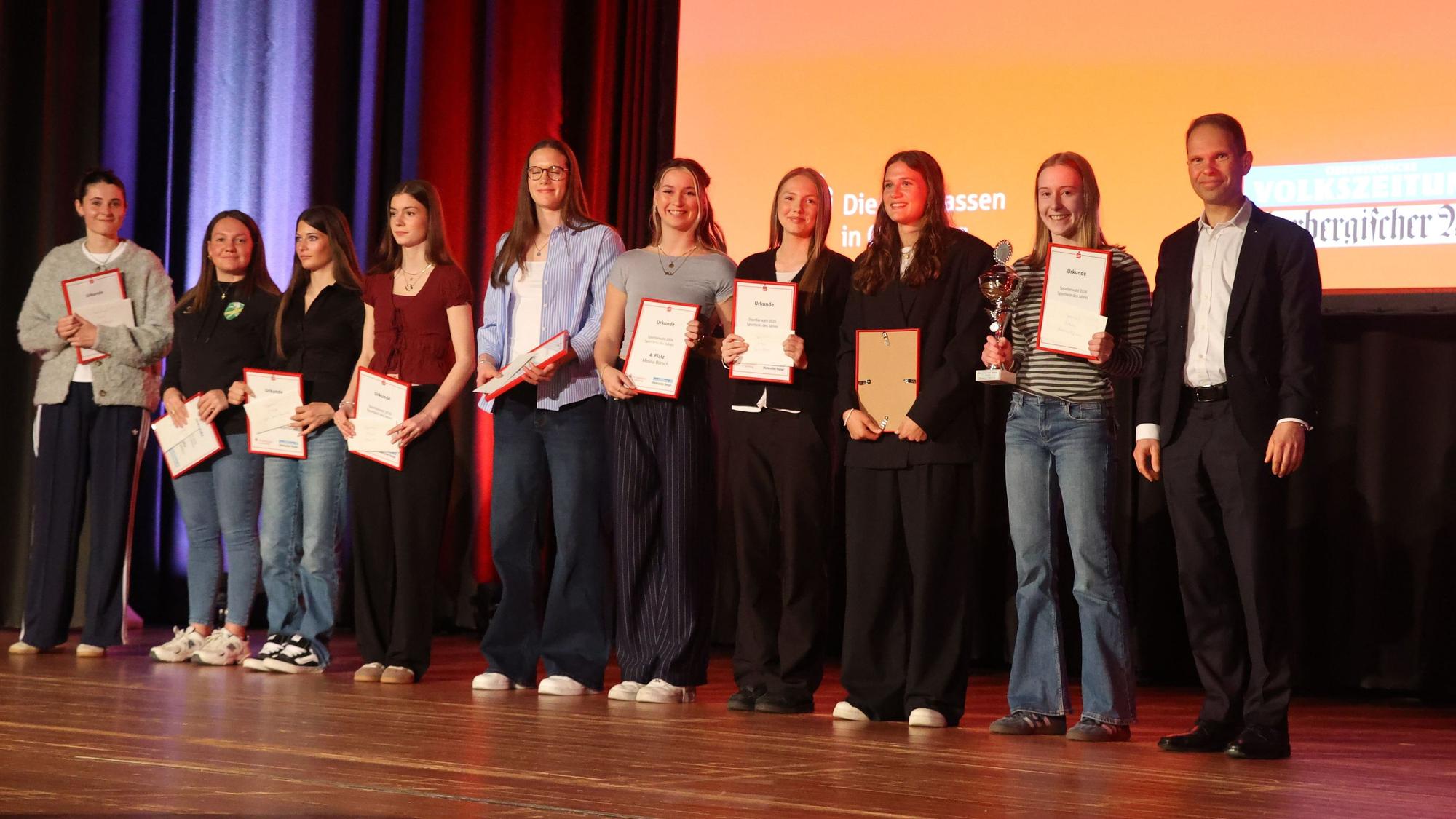 Gruppenbild mit Sportlerinnen