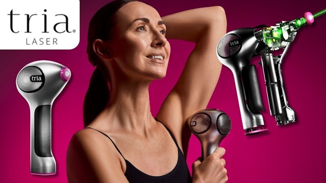 Eine Frau nutzt den Tria 4X Laser zur Haarentfernung unter der Achsel.