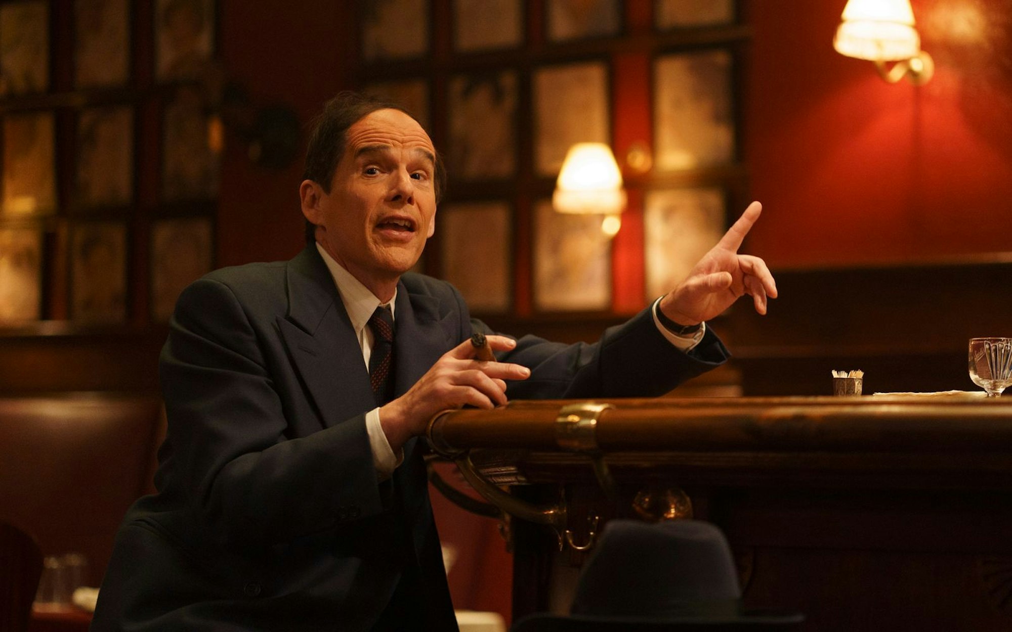 Er war nominiert für einen Oscar als bester Hauptdarsteller: Ethan Hawke zeigt sich in „Blue Moon“ stark verändert. (Bild: 2026 Sony Pictures Entertainment Deutschland GmbH/Sabrina Lantos)