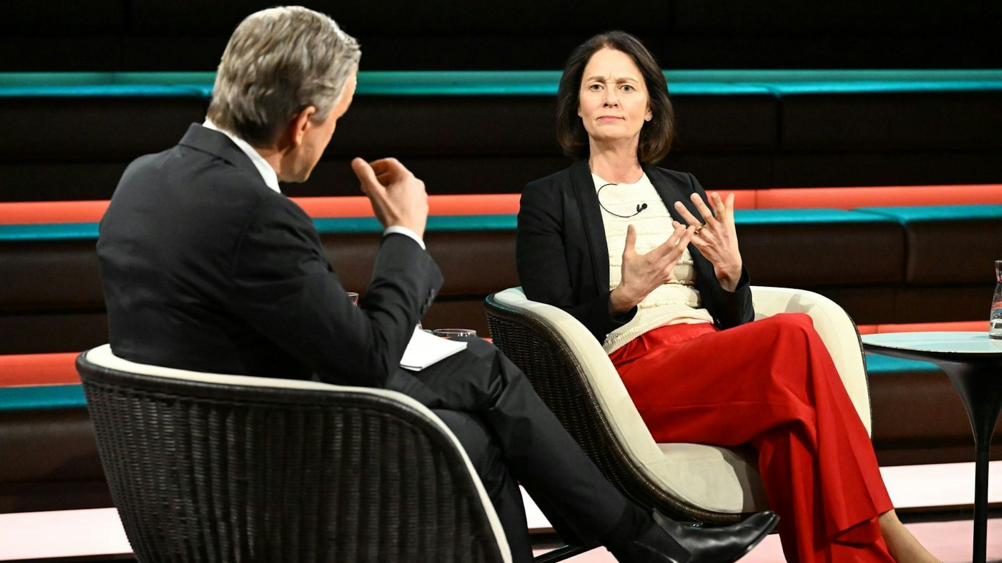 SPD-Politikerin Katarina Barley geriet in Erklärungsnot, als es um die jüngsten Wahlniederlagen ihrer Partei ging. (Bild: ZDF / Markus Hertrich)