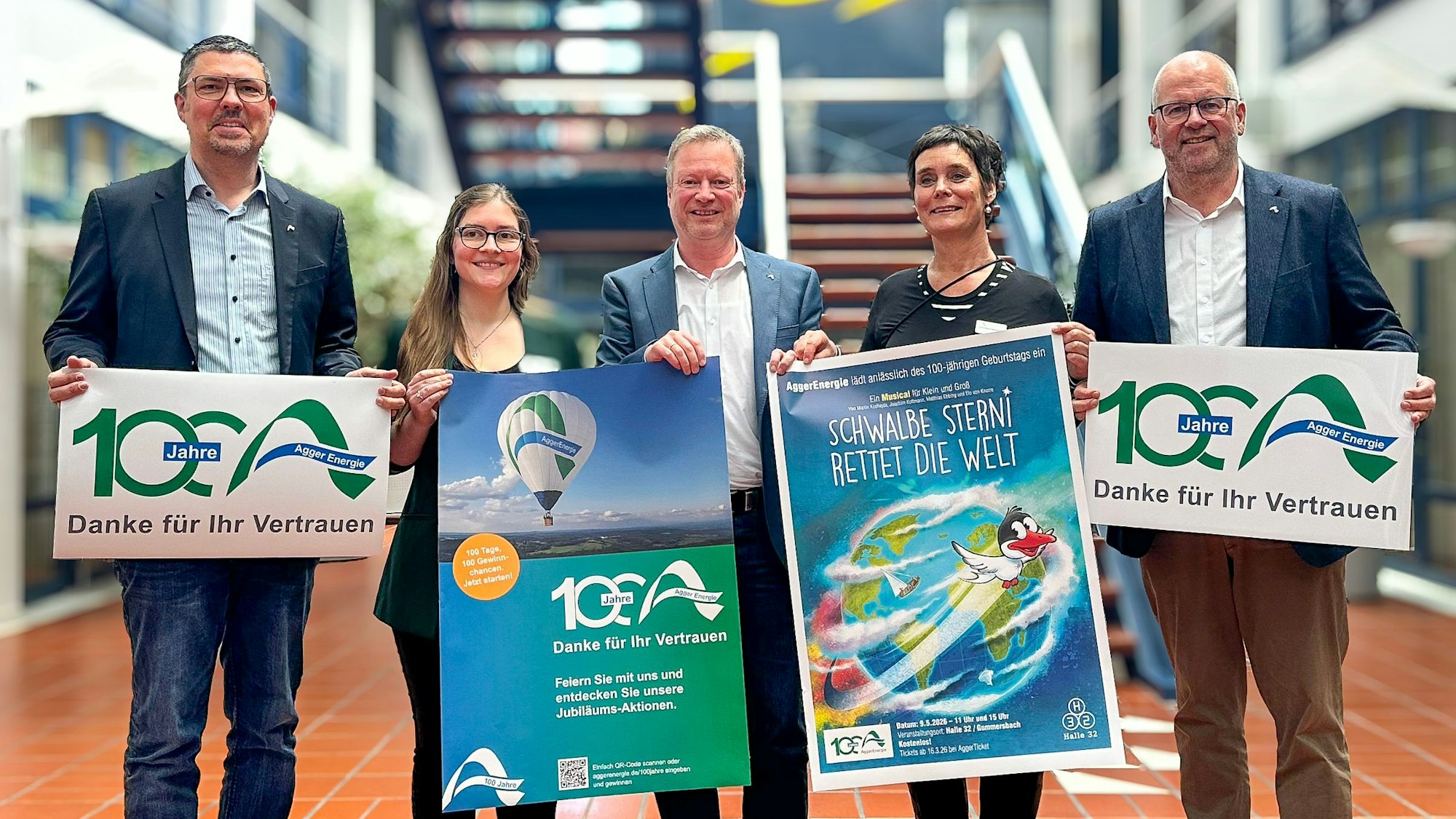 Geschäftsführung und Kommunikationsteam der Aggerenergie präsentierten am Donnerstag einen Überblick über 100 Jahre Aggerenergie und wagten einen Ausblick.