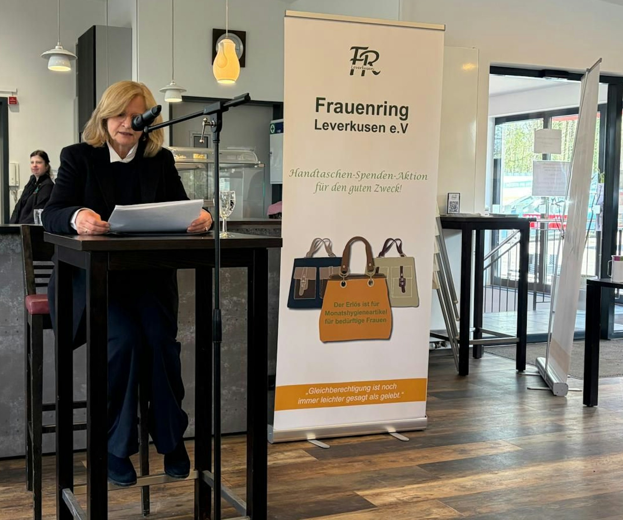 Johanna Gastdorf beim 80-jährigen Jubiläum des Frauenrings.