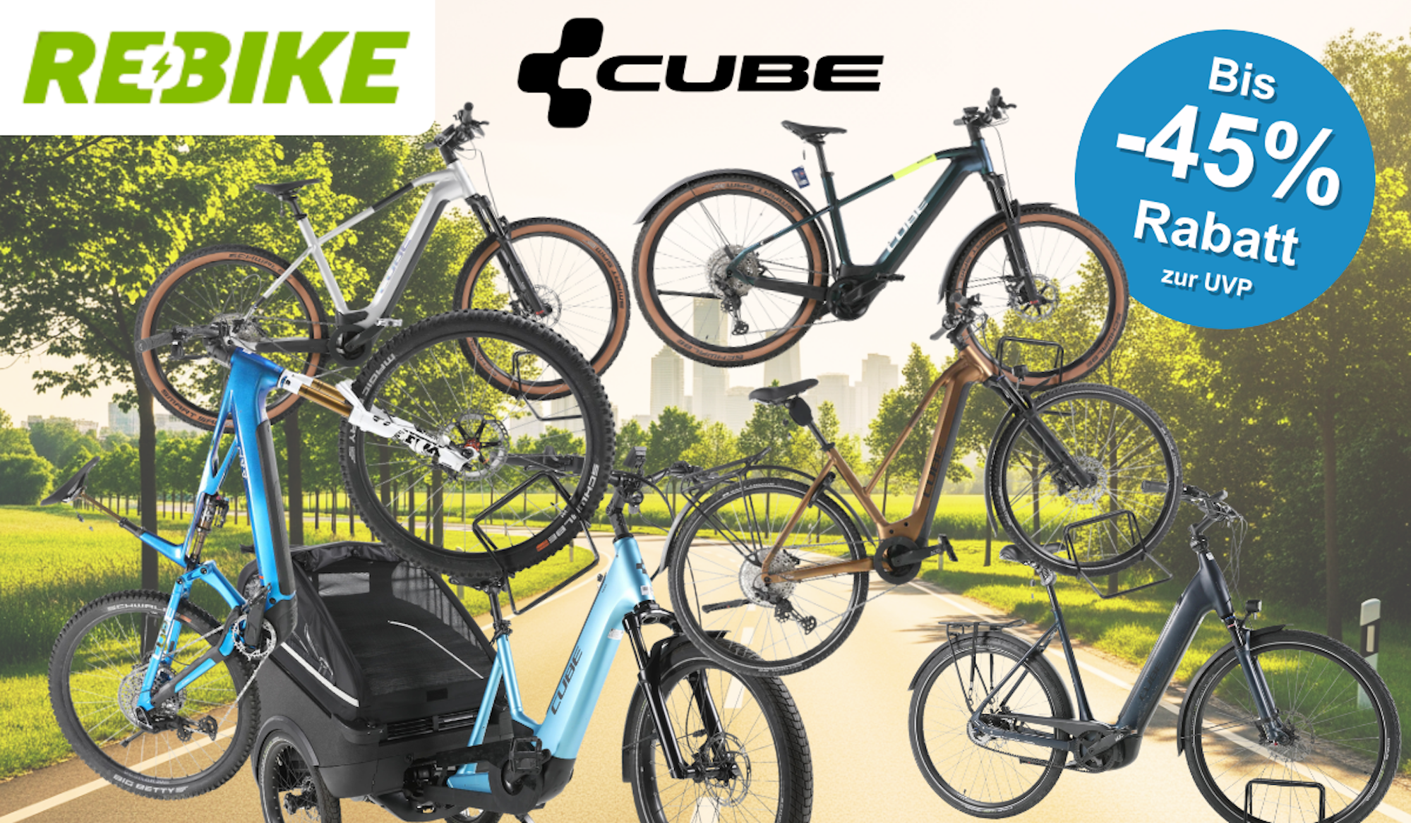 Mehrere refurbished Cube E-Bikes verschiedener Typen – Trekkingbike, Citybike, E-Lastenrad und E-Montainbike – vor grünem Parkpanorama mit Landstraße, mit Rebike- und Cube-Logo sowie dem Hinweis „Bis -45 % Rabatt zur UVP"
