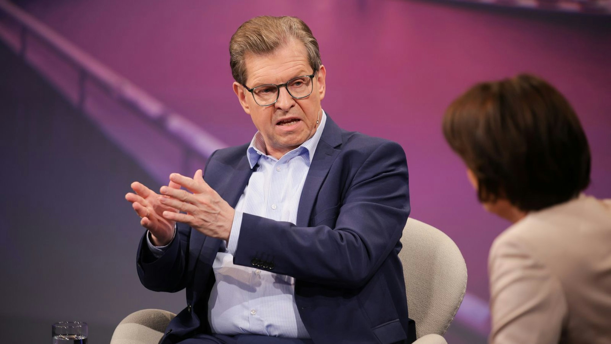 SPD-Bundestagsabgeordnete Ralf Stegner zeigte sich bei der Diskussion in „Maischberger“ selbstkritisch, aber auch angriffslustig. (Bild: WDR/Dirk Borm)