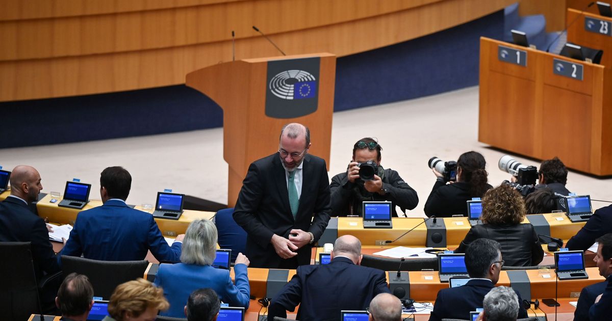 EU-Parlament: Rechte Mehrheit für Abschiebezentren – AfD feiert