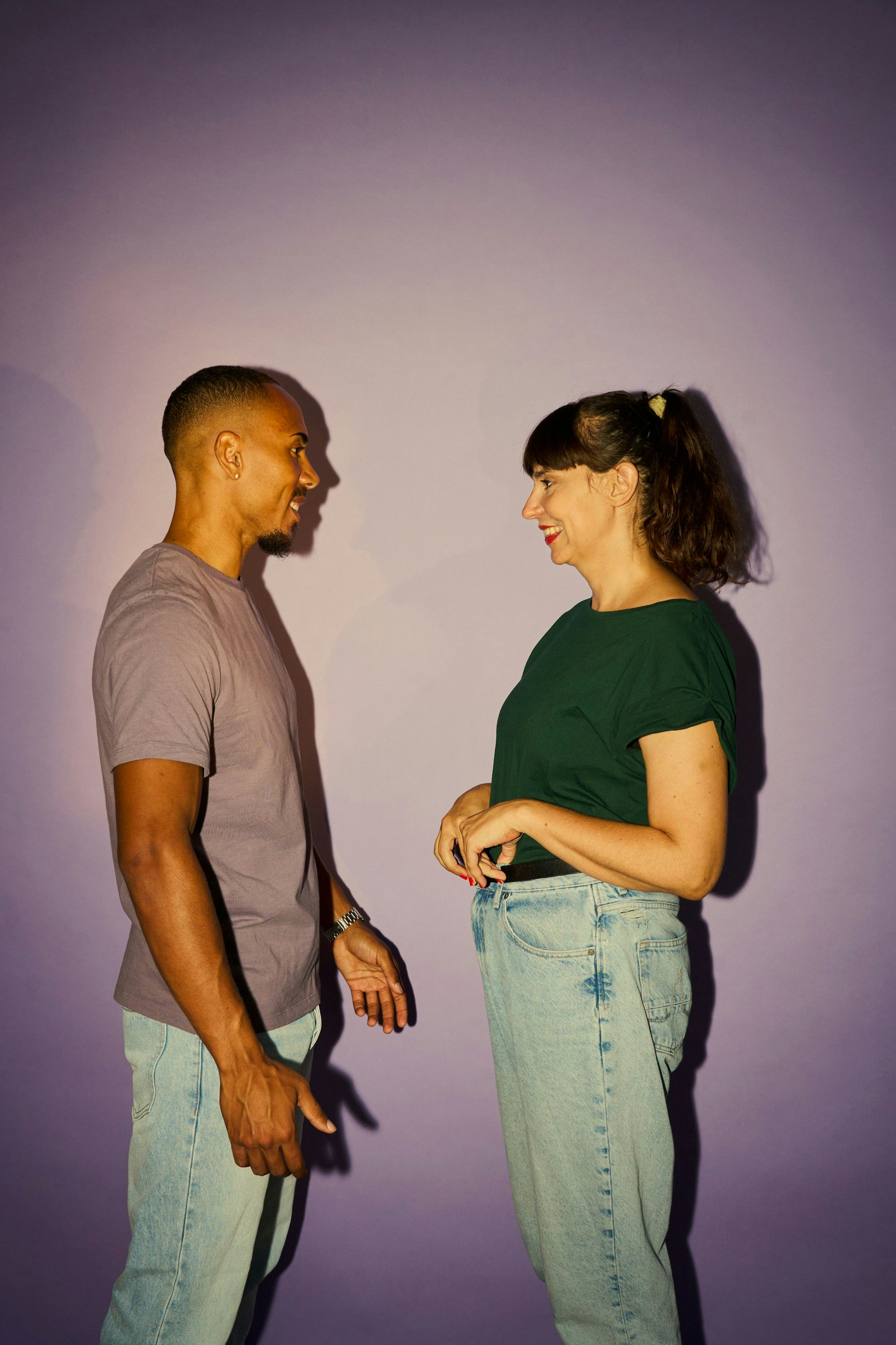 Marie Köhler und Robin Afamefuna haben sich bei einem Workshop kennengelernt, den sie gab. Jetzt geben sie zusammen Workshops.