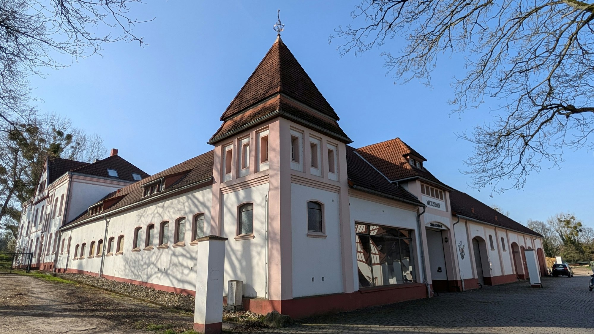Das Bild zeigt die Bischoffbrauerei Weilerhof.