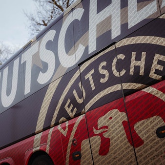 Nationalmannschaft - DFB-Bus mit neuem Design