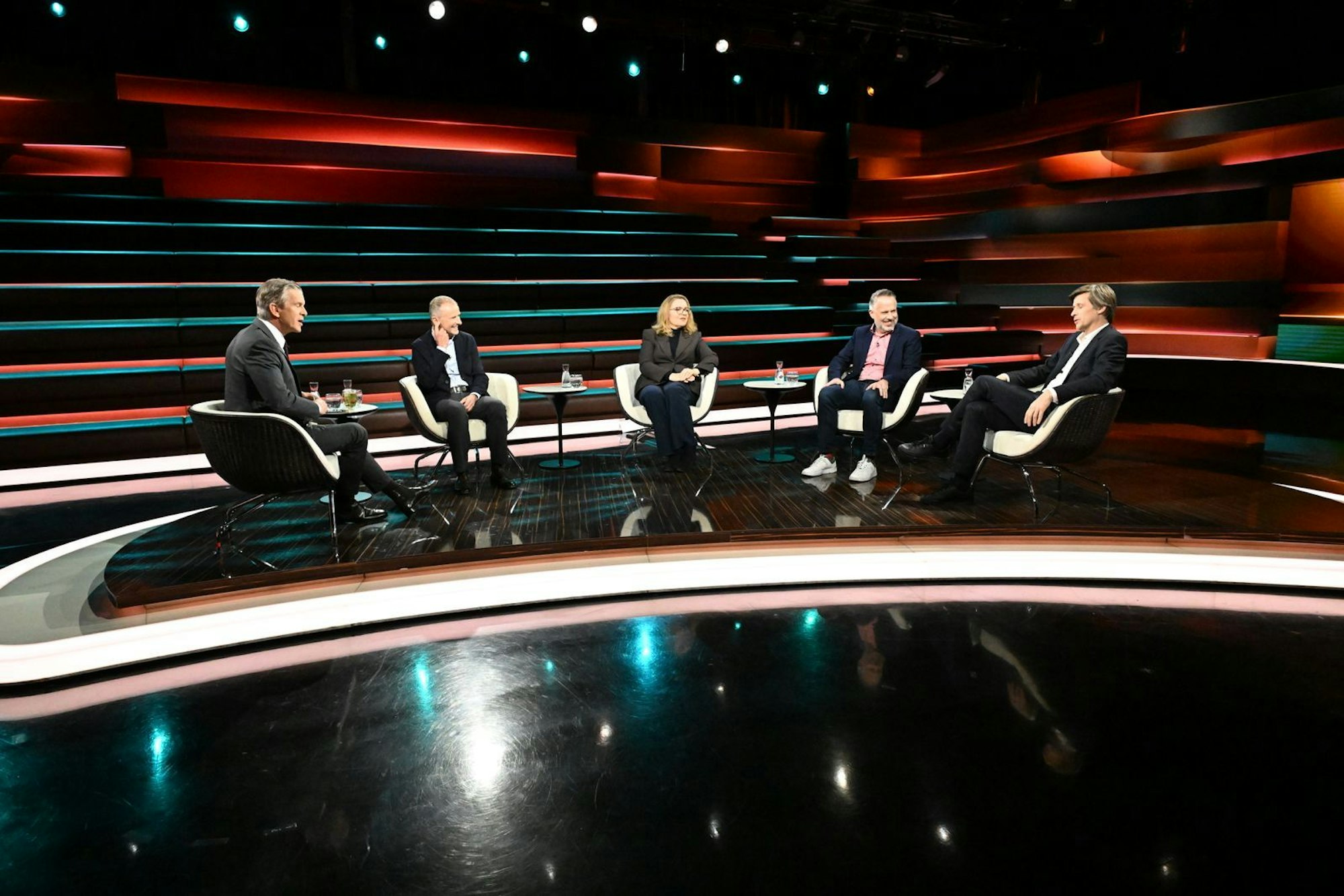 Bei „Markus Lanz“ debattierte die Runde unter anderem über die Herausforderungen des Industrie- und Technologiestandorts Deutschland. (Bild: ZDF / Cornelia Lehmann)