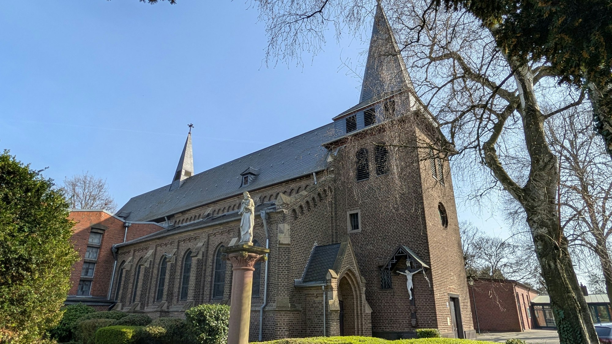 Das Bild zeigt die Pfarrkirche St. Martinus.