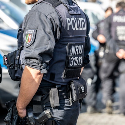 Die Polizei ist am Wochenende bei mehreren Demonstrationen in Köln im Einsatz. (Archivbild)