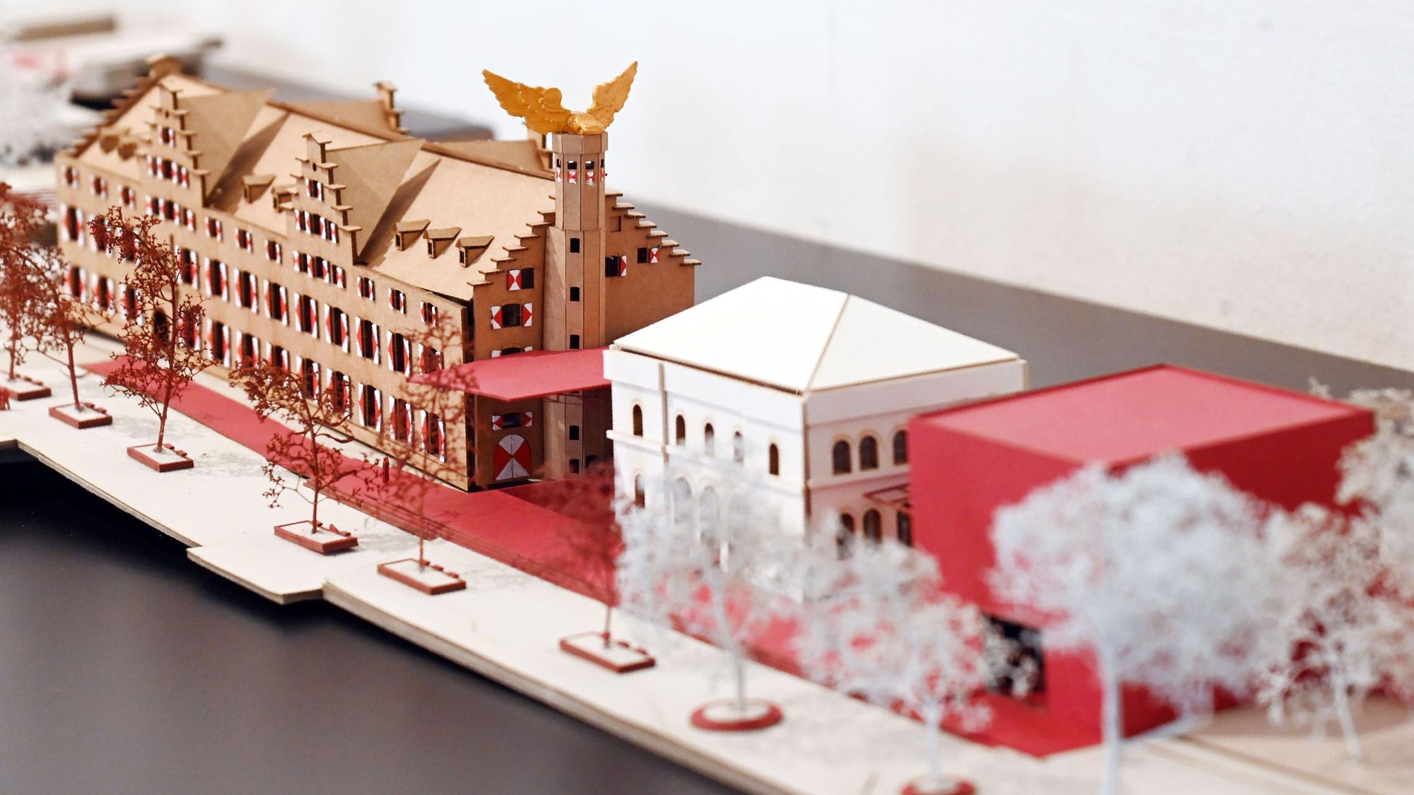 Architekturstudierende der Technischen Hochschule Köln zeigen im Zeughaus Ideen für dessen Zukunft.