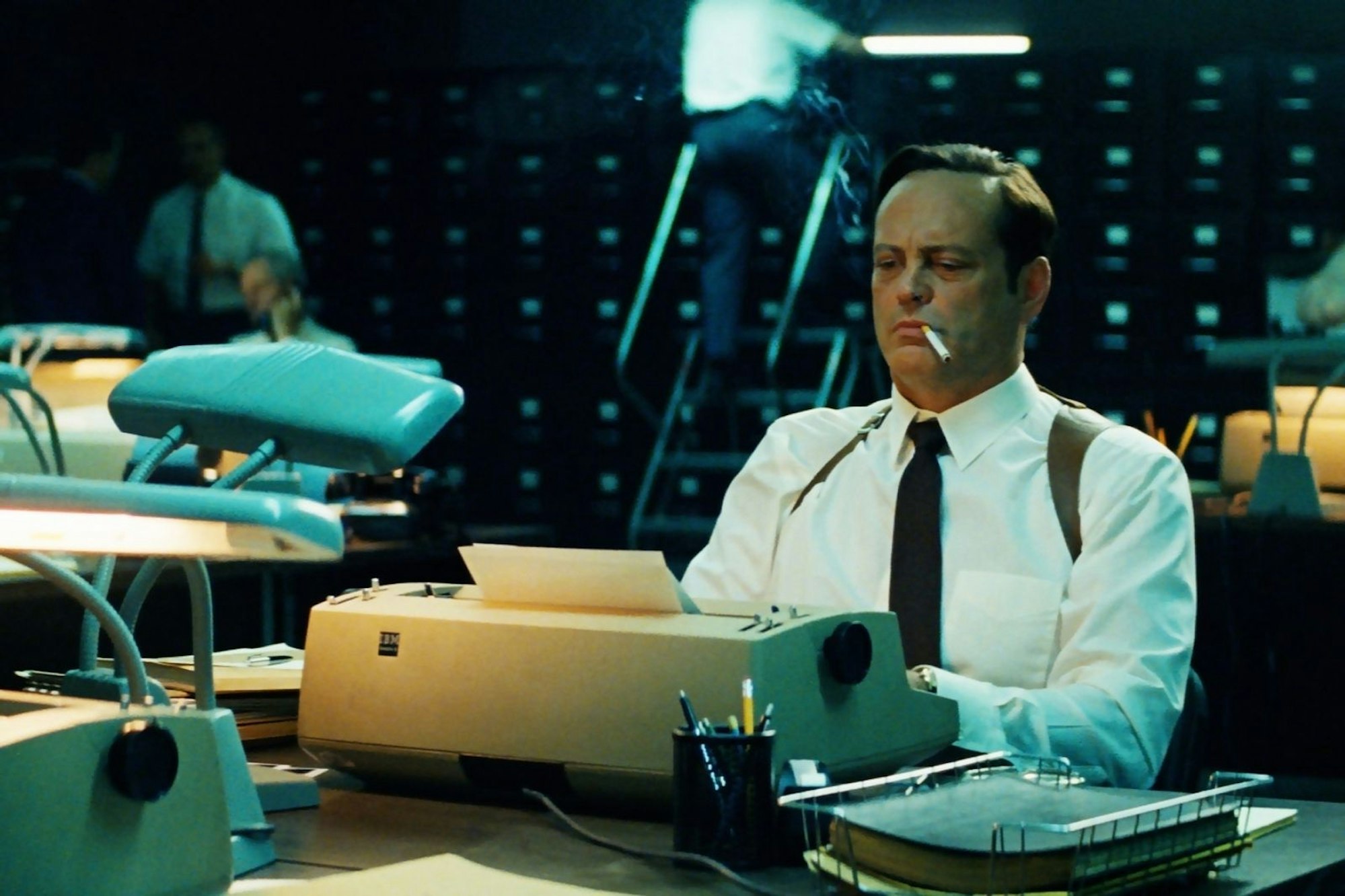 FBI-Agent Carl Kowalski (Vince Vaughn) macht sich hingegen weniger einen Kopf und lebt das sorgenfreie Leben eines Chauvinisten. (Bild: WDR/Prokino Filmverleih)