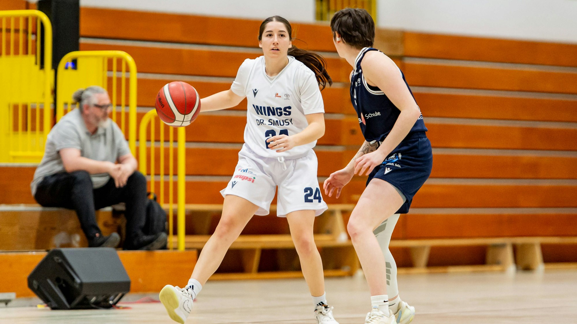 Kendra Parra Wings Leverkusen,No.24 in Aktion DEU, Leverkusen, 25.01.2026 Basketball, Damen 2.Bundesliga Nord, 16. Spieltag, Wings Leverkusen - Eintracht Braunschweig Lion Pride *** Kendra Parra Wings Leverkusen,No 24 in action DEU, Leverkusen, 25 01 2026 Basketball, Women 2 Bundesliga Nord, 16 Matchday, Wings Leverkusen Eintracht Braunschweig Lion Pride