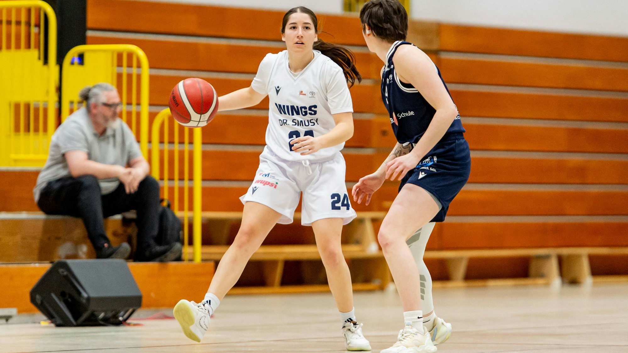 Kendra Parra Wings Leverkusen,No.24 in Aktion DEU, Leverkusen, 25.01.2026 Basketball, Damen 2.Bundesliga Nord, 16. Spieltag, Wings Leverkusen - Eintracht Braunschweig Lion Pride *** Kendra Parra Wings Leverkusen,No 24 in action DEU, Leverkusen, 25 01 2026 Basketball, Women 2 Bundesliga Nord, 16 Matchday, Wings Leverkusen Eintracht Braunschweig Lion Pride