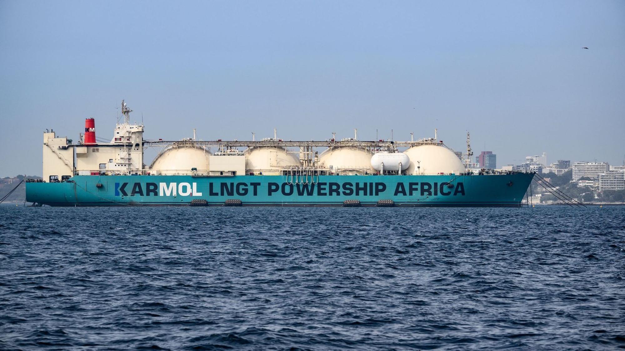 LNG-Tanker im Senegal