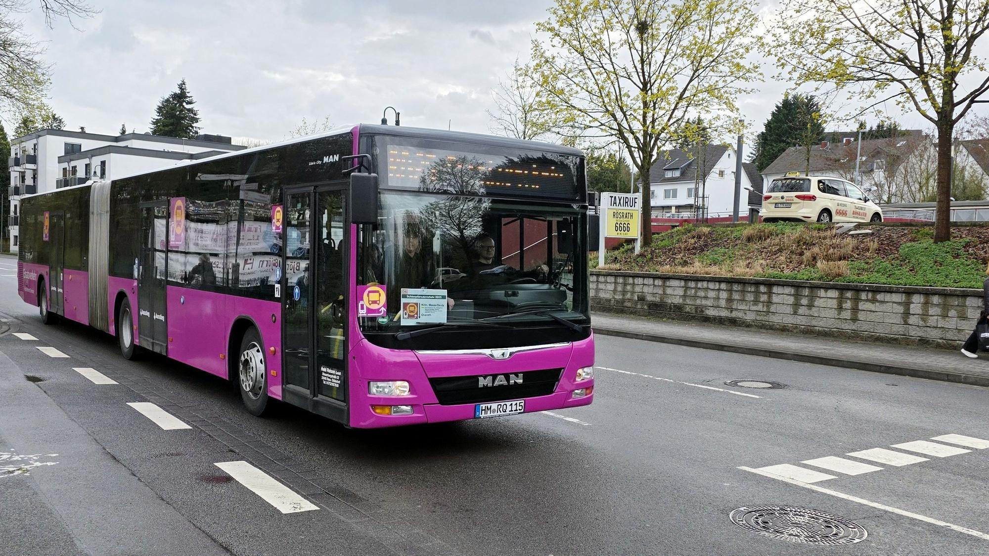 Ein Schienenersatzbus.