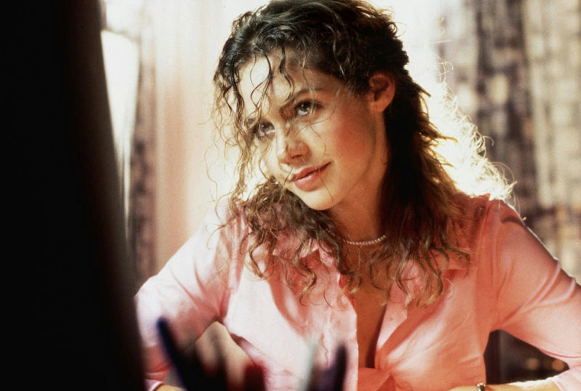 Felicitas Woll spielt Vicky, das wilde Mädchen, das nichts anbrennen lässt. (Bild: Constantin Film)