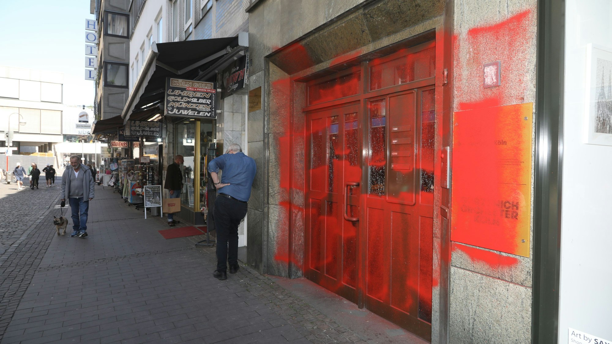 Die CDU-Parteizentrale in Köln wurde im April 2025 mit Farbe beschmiert.