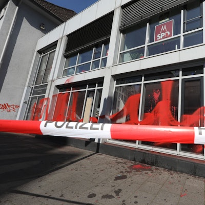 Die Kölner SPD-Parteizentrale wurde im April 2025 mit Farbe beschmiert. (Archivbild)